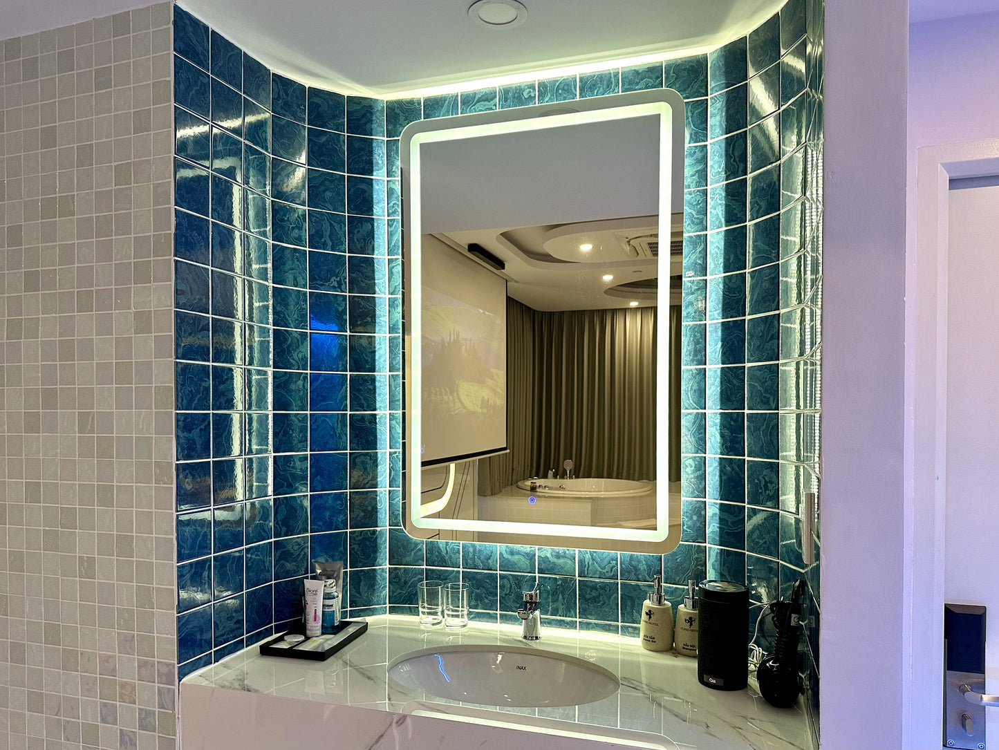CUPID SIGNATURE: GALAXY CITY VIEW