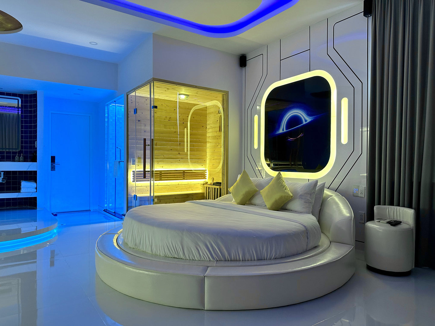 CUPID SIGNATURE: GALAXY CITY VIEW